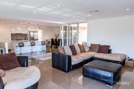 Property photo of 94 Constitution Drive Cameron Park NSW 2285