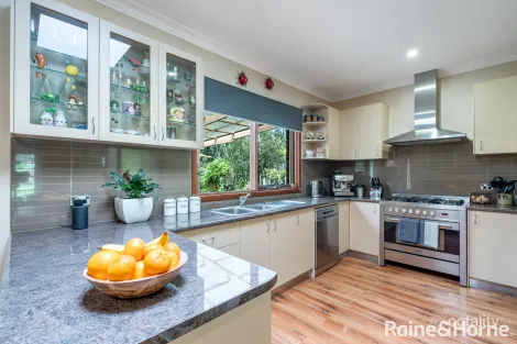 Property photo of 59 Ellandee Crescent Macedon VIC 3440