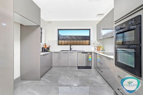 4 York Pl, Woodville North, SA 5012