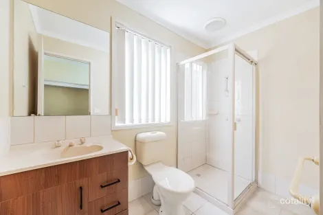 Property photo of 5 Limpopa Square Roxburgh Park VIC 3064