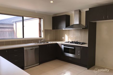 Property photo of 5 Seaford Circuit Truganina VIC 3029