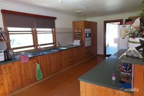 Property photo of 2399 Pyramids Road Wyberba QLD 4382