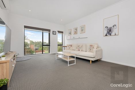 Property photo of 30 Queen Circuit Sunshine VIC 3020