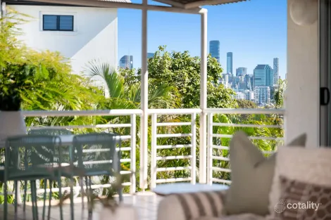 Property photo of 23/96 Norman Crescent Norman Park QLD 4170