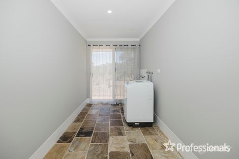 Property photo of 30 King Drive Woodridge WA 6041