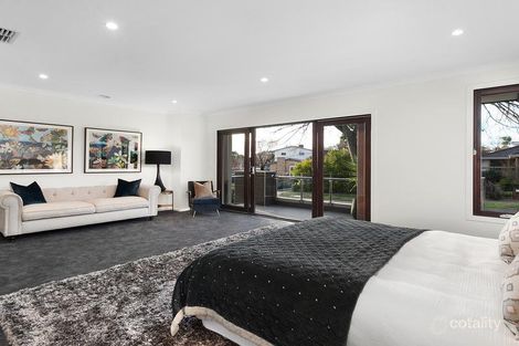 Property photo of 26 Simpson Drive Mount Waverley VIC 3149