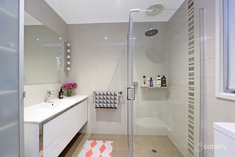 Property photo of 2 Wyandra Way Rowville VIC 3178