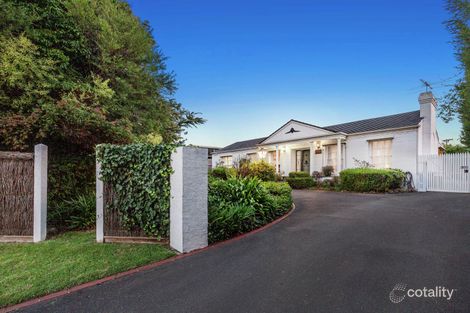 8 Allen Dr, Mount Eliza, VIC 3930