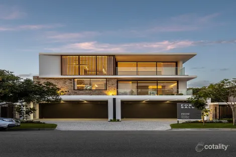 1/7 Alfred St, Mermaid Beach, QLD 4218