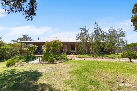 Property photo of 52 Stormbird Drive Kalimna VIC 3909