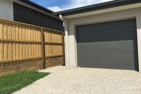 2/36 Oxenham Cct, Augustine Heights, QLD 4300