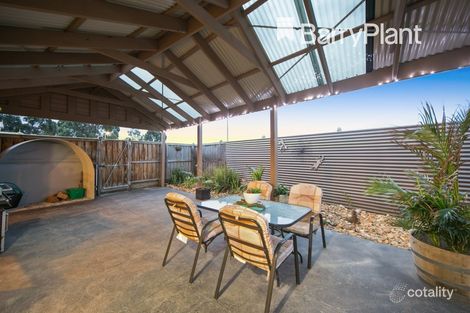 Property photo of 15 Walmac Close Tooradin VIC 3980