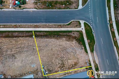 Property photo of 66 Edward Drive Googong NSW 2620