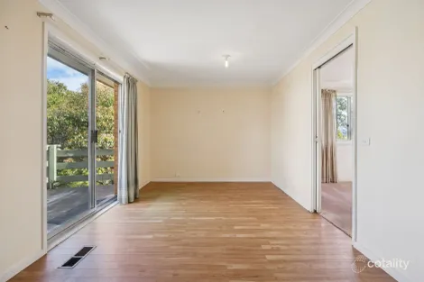 Property photo of 4 Brownsmith Crescent Kambah ACT 2902