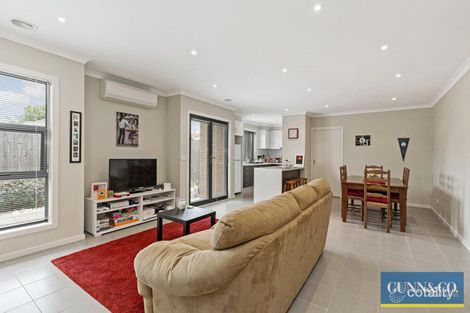 Property photo of 2/39 Bracken Grove Altona VIC 3018