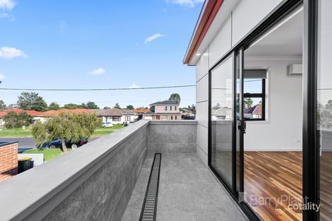 Property photo of 3/114 George Street St Albans VIC 3021