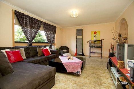 Property photo of 15 Ferntree Gully Road Oakleigh VIC 3166