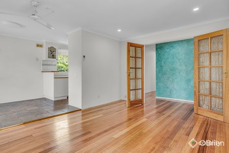 Property photo of 3 Wattle Place Melton South VIC 3338