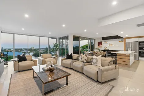 2/67 Garrick St, Coolangatta, QLD 4225