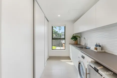 Property photo of 2/67 Garrick Street Coolangatta QLD 4225