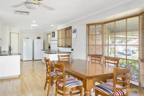 Property photo of 2 Vincent Drive Kennington VIC 3550