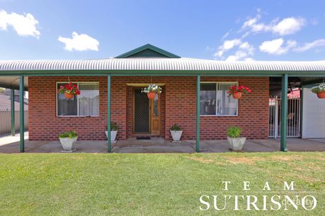 Property photo of 8 Glenrowan Place Willetton WA 6155