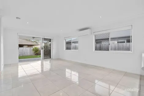 Property photo of 2/184 Graham Road Morayfield QLD 4506