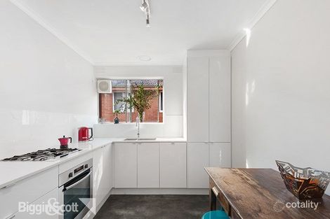 Property photo of 12/16 Robe Street St Kilda VIC 3182