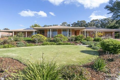 Property photo of 2 Vincent Drive Kennington VIC 3550