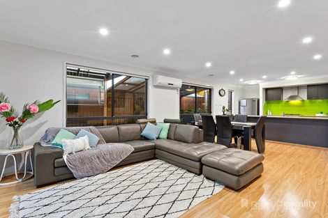 Property photo of 13 Cloverbank Drive Cranbourne East VIC 3977