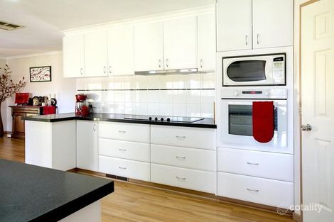 Property photo of 2 Vincent Drive Kennington VIC 3550