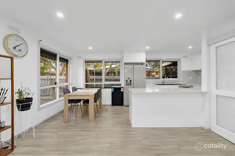 Property photo of 1 Damian Court Cranbourne VIC 3977