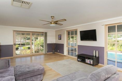 Property photo of 2 Vincent Drive Kennington VIC 3550