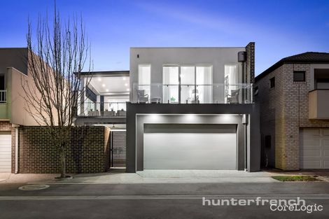 Property photo of 8 Boathouse Drive Caroline Springs VIC 3023