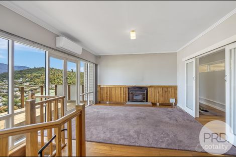 Property photo of 14 Malunna Road Lindisfarne TAS 7015