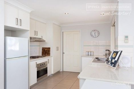 Property photo of 6 Apprentice Avenue Ashmont NSW 2650