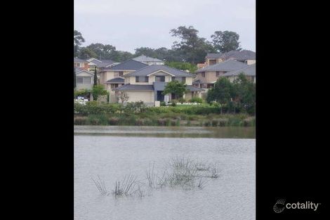 Property photo of 16 Waterside Drive Woongarrah NSW 2259