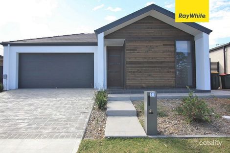 11 Blacksmith Cres, Cobbitty, NSW 2570