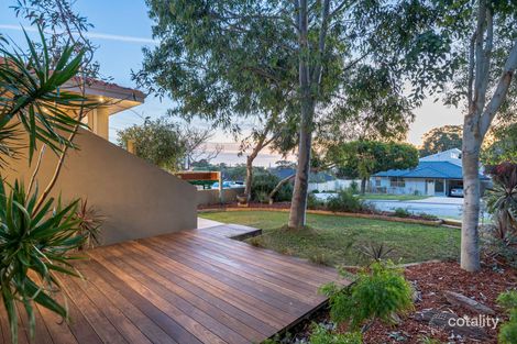 Property photo of 8 Phillips Place Karrinyup WA 6018