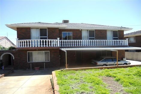 30 Davies Cres, Kardinya, WA 6163