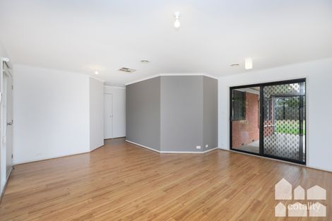 Property photo of 8 Sheeprun Place Hoppers Crossing VIC 3029