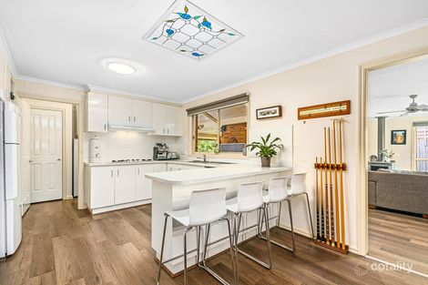 Property photo of 9 Appleberry Close Knoxfield VIC 3180