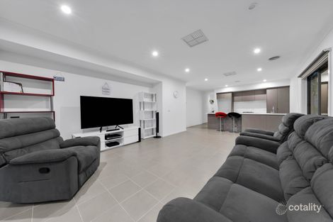 Property photo of 4 Karlson Way Cranbourne North VIC 3977