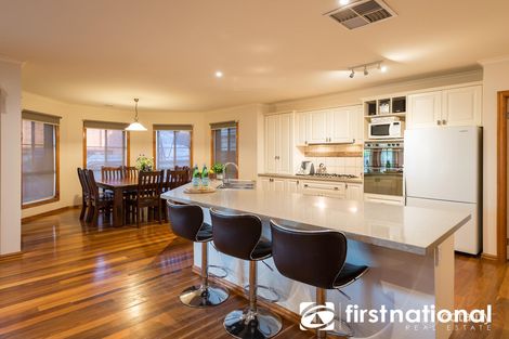 Property photo of 11 Fairholme Boulevard Berwick VIC 3806