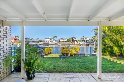 Property photo of 1/16 Jacaranda Drive Bongaree QLD 4507