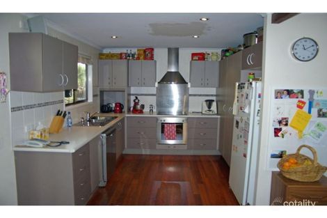 Property photo of 7 Thomas Crescent Nambour QLD 4560