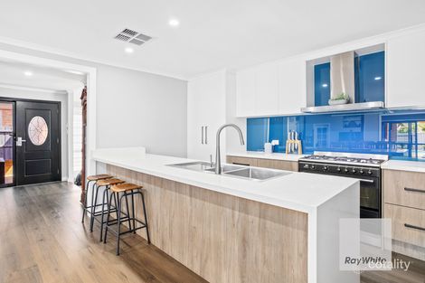 Property photo of 64 Chichester Drive Taylors Lakes VIC 3038