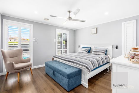 Property photo of 64 Chichester Drive Taylors Lakes VIC 3038