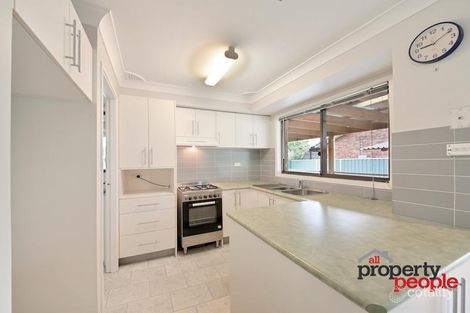 Property photo of 2 Hyacinth Avenue Macquarie Fields NSW 2564