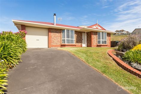 Property photo of 17 Blue Whale Court Encounter Bay SA 5211